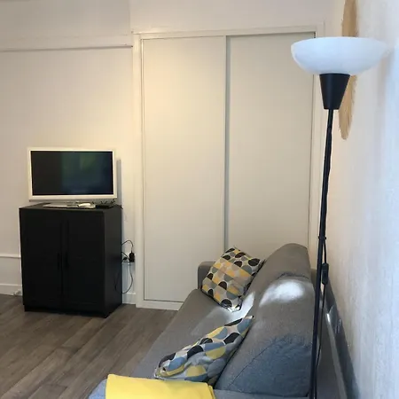 18m2 Le Beau Site En Centre-ville