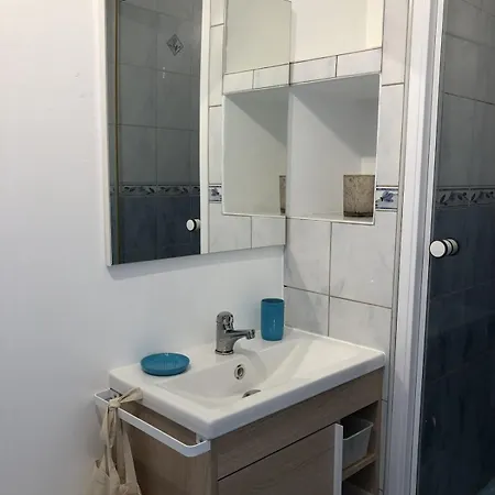 18m2 Le Beau Site En Centre-ville