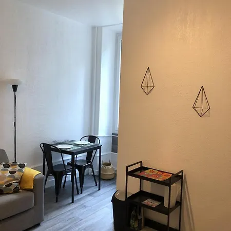 18m2 Le Beau Site En Centre-ville Aix-les-Bains